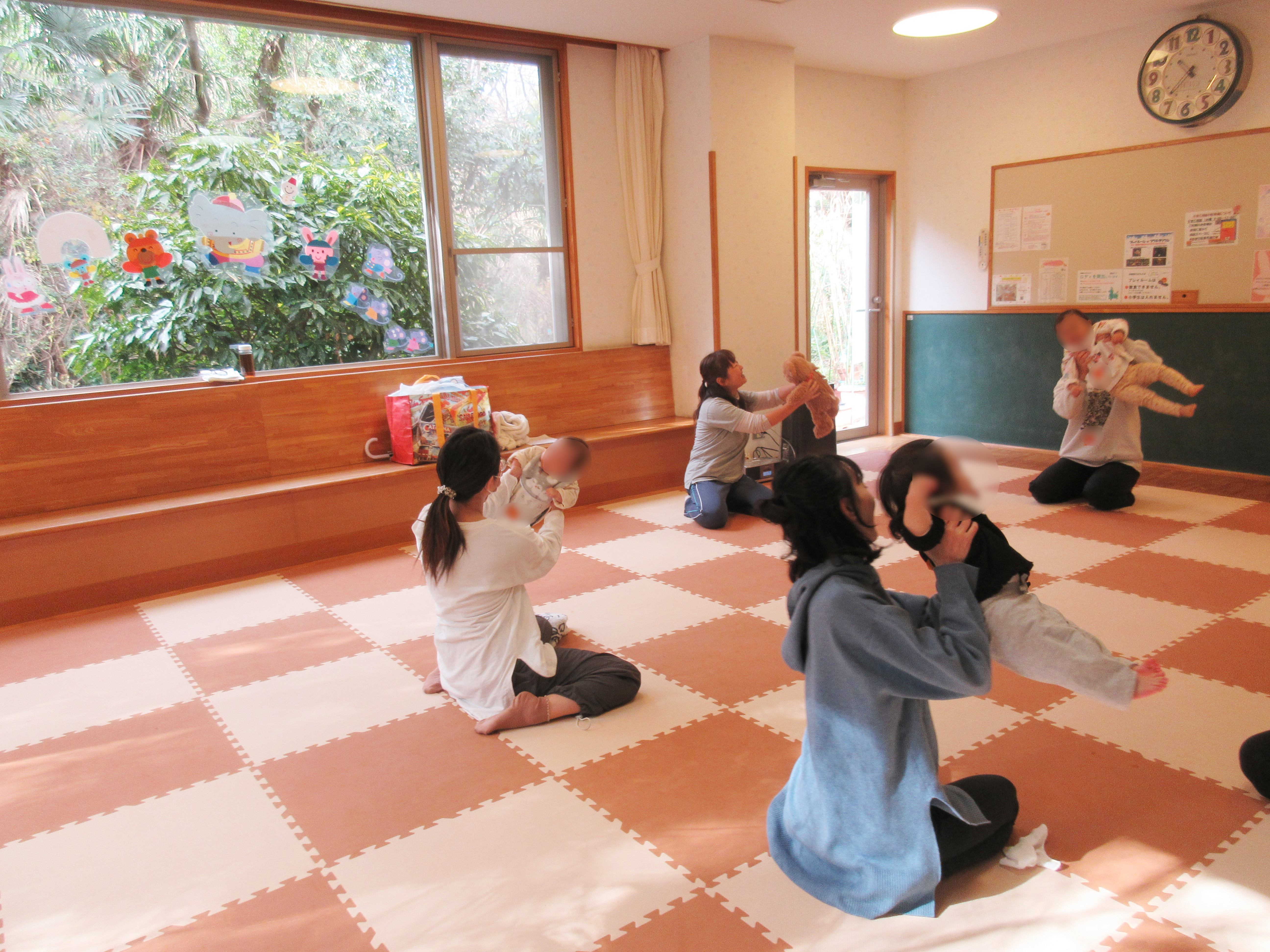 �q��Ďx���҂���ƈꏏ�ɗV�ڂ�