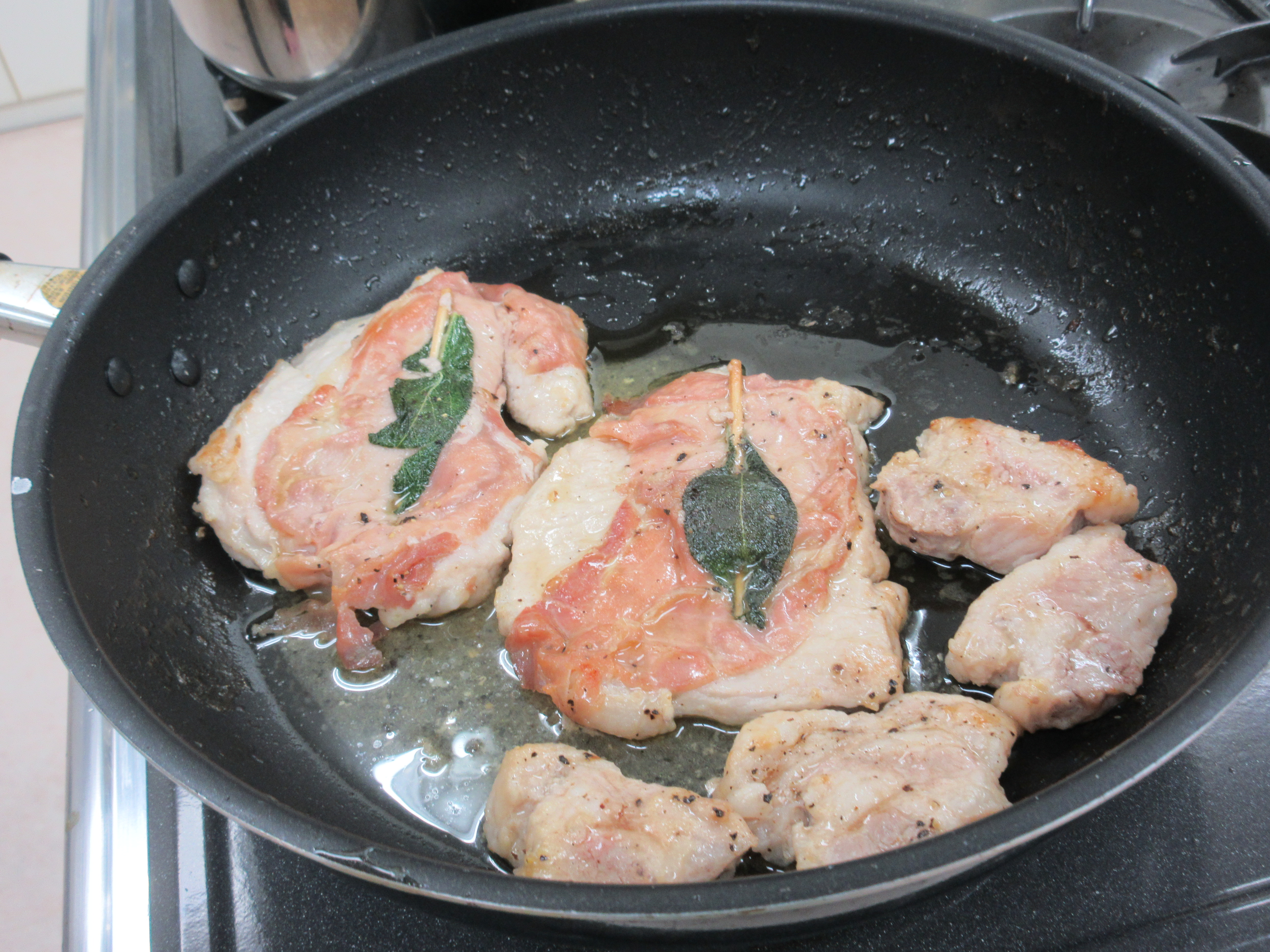 �C�^���A��������