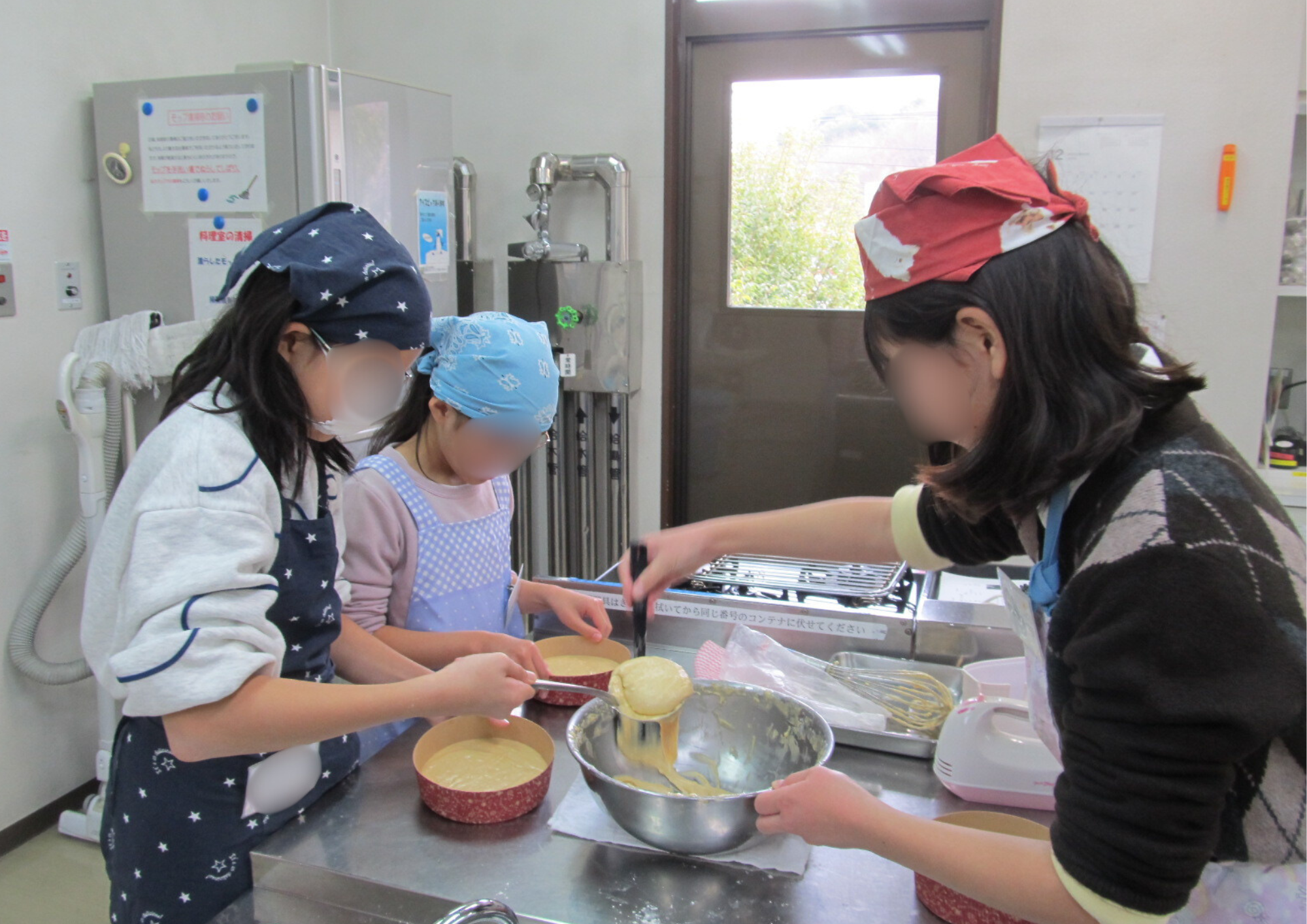 ���َq���